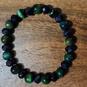 Handmade Dark Green Tigereye and Black Beaded Bracelet